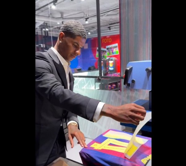 Không thể chờ đợi! Rashford đã in số 14 cho Jersey Barcelona