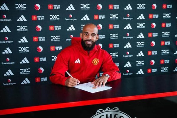 Đầu tư vào các bản hợp đồng là rất lớn, tại sao Manchester U