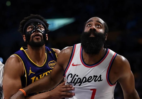 5 bản hợp đồng trong một đêm! Người chơi cũ của Lakers gia n